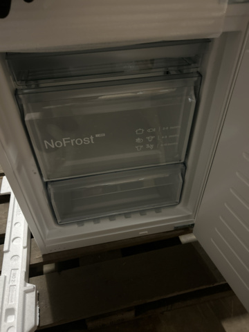 1250591-7 Refrigerator and freezer integrated Siemens