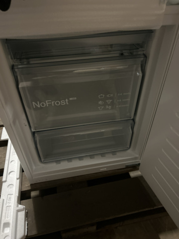 1250591-8 Refrigerator and freezer integrated Siemens