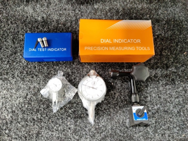 1270266-3 Measuring stand with indicator clock and rocker indicator