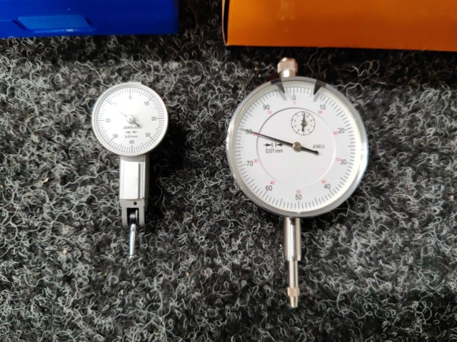 1270268-3 Indicator clock and rocker indicator