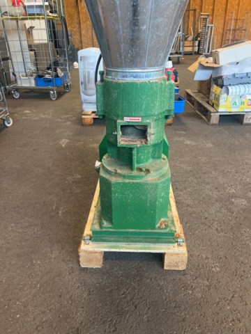 1270683-7 Pellet press SK-200E