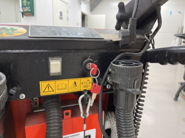 1269699-8 Scrubbing machine Hakomatic E/B 450/530