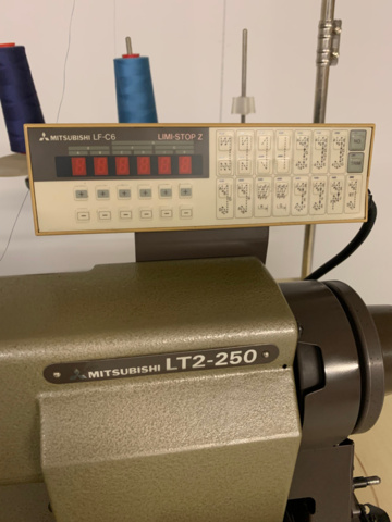 1261912-5 Sewing machine Mitsubishi LT2-250