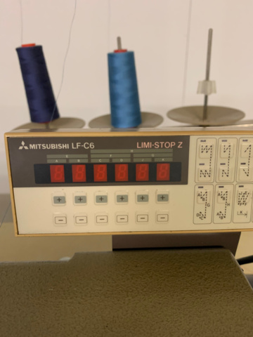 1261912-7 Sewing machine Mitsubishi LT2-250
