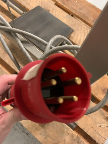 1261912-28 Sewing machine Mitsubishi LT2-250