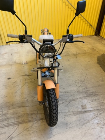 1240506-3 Electric moped Cake Scoop -2021