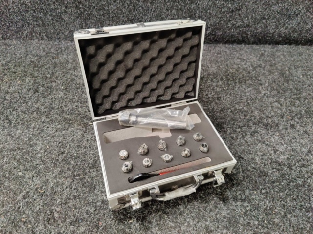 1272614-1 Cylindrical socket chuck ER16