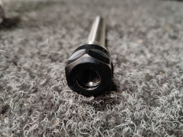 1272614-5 Cylindrical socket chuck ER16