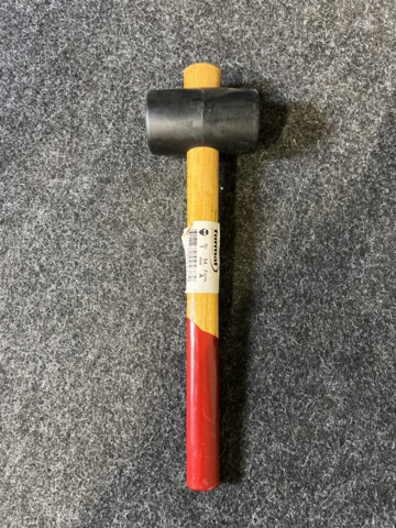 1272704-12 Hacksaw, chisel set, mandrel, rubber hammer, etc