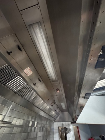 1240528-3 Halton ventilation hood with UV light and built-in fan unit, 550 cm -2013