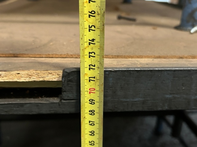 1249155-7 Material bench for pallets