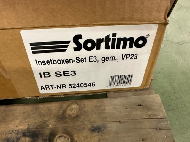 1265553-3 Assortment of plastic trays Sortimo