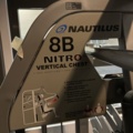 1269723-7 Vertical chest press - Nautilus 8B Nitro Vertical Chest