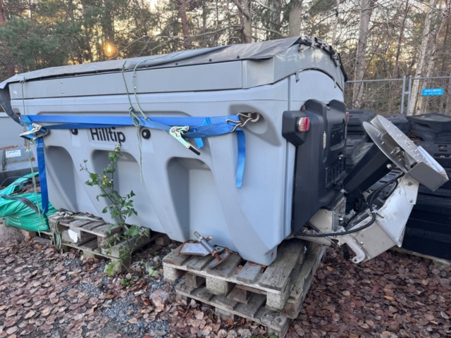 1240557-2 Sand and salt spreader Hilltip IceStriker 2100A - 2019