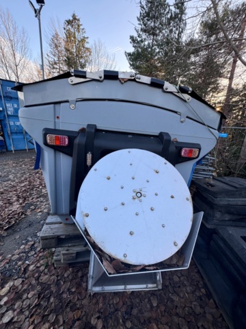 1240557-3 Sand and salt spreader Hilltip IceStriker 2100A - 2019