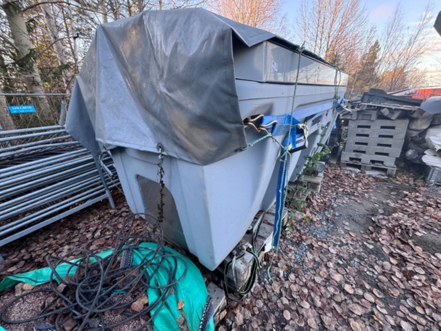 1240557-8 Sand and salt spreader Hilltip IceStriker 2100A - 2019