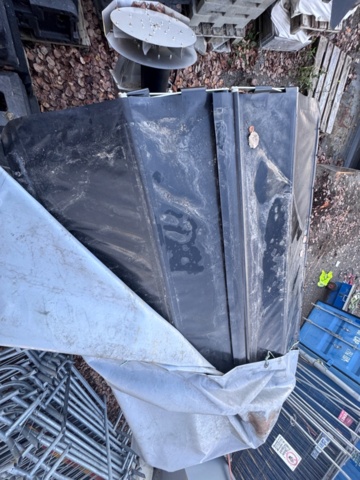 1240557-10 Sand and salt spreader Hilltip IceStriker 2100A - 2019