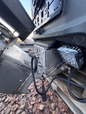 1240557-15 Sand and salt spreader Hilltip IceStriker 2100A - 2019