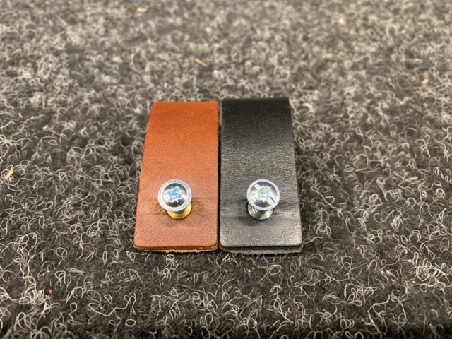 1274744-4 63 leather handles Loop fitting design