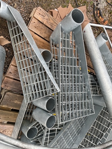 1206878-3 Spiral staircase 430 H cm