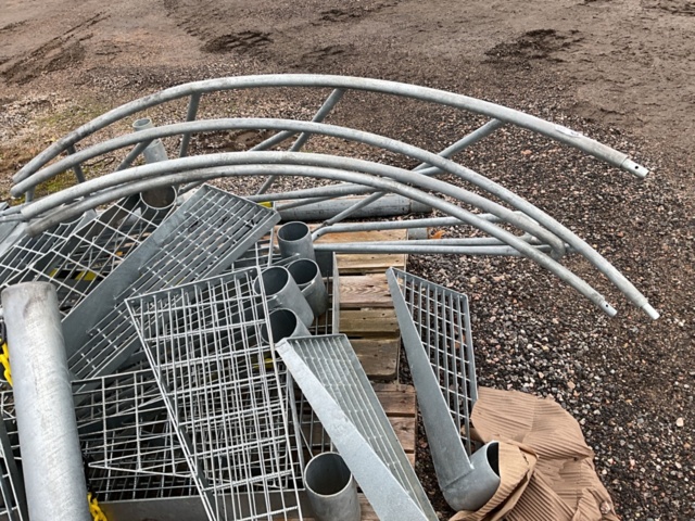 1206878-9 Spiral staircase 430 H cm