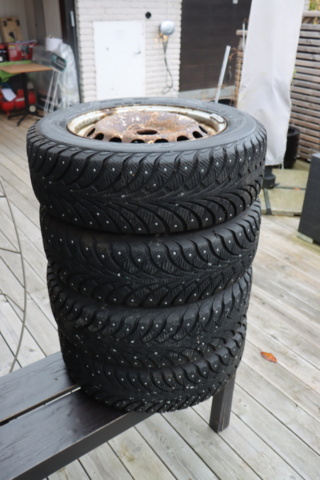1173885-13 Studded tires 195/65 R15 91T Caddy etc.