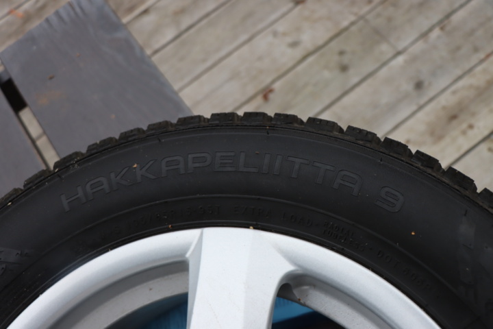 1173887-6 Studded tires 195/65 R15 95T / Alloy wheels, VW Golf etc.