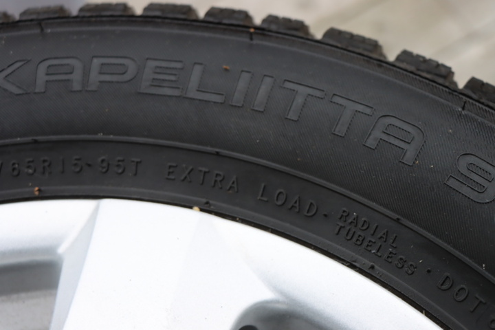 1173887-8 Studded tires 195/65 R15 95T / Alloy wheels, VW Golf etc.