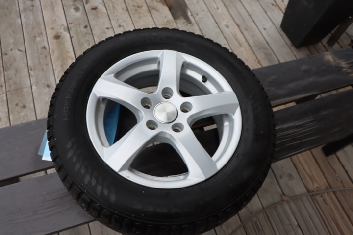 1173887-14 Studded tires 195/65 R15 95T / Alloy wheels, VW Golf etc.