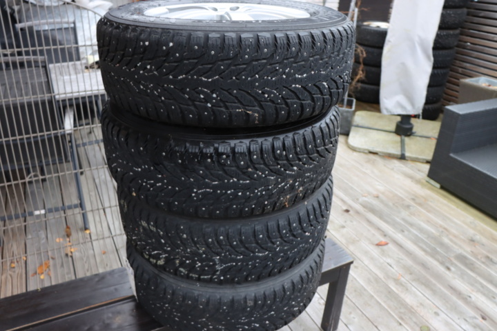 1173888-1 Studded tires 235/65 R17 108T / Alloy wheels Audi Q5 etc.