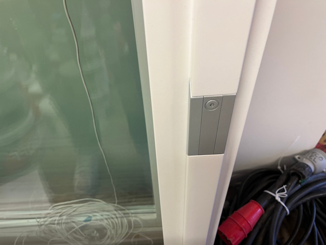 1194610-4 3 new windows