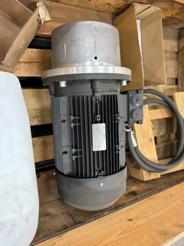 1276471-6 Hoyer electric motor (10) 7.5-9kw (10)