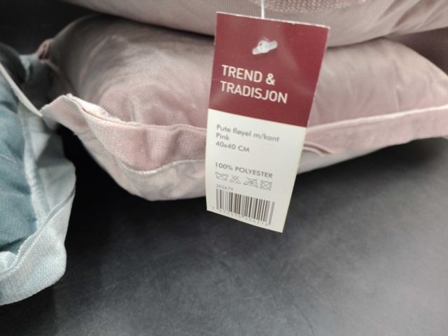 1270484-3 6 pillows, 40 x 40 cm - Shipping included