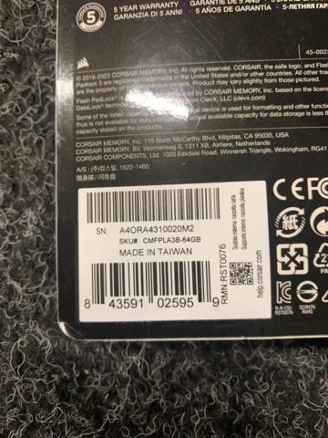 1094106-4 3 USB sticks Corsair Flash Padlock 3 64GB