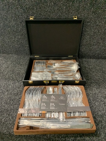 1276975-2 Cutlery set 72 pieces with elegant bag - Royalty Line