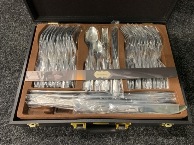 1276975-5 Cutlery set 72 pieces with elegant bag - Royalty Line