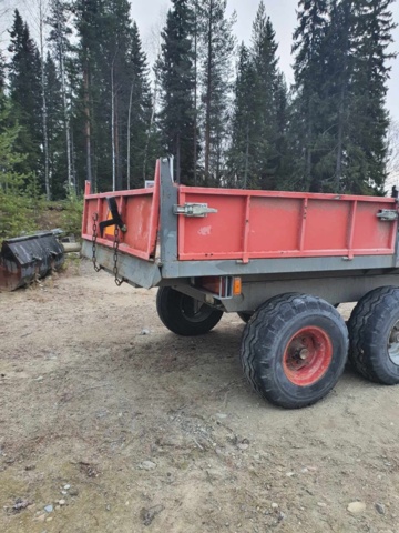 1278568-4 Tippsläp traktor