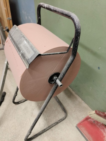 1267128-12 Pallet puller, work lamp and paper holder