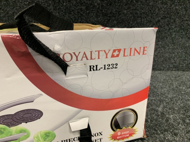 1276966-3 12-piece saucepan set with glass lid - Royalty Line