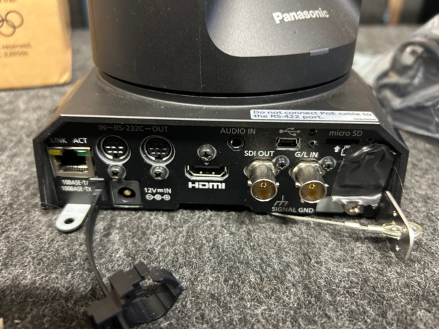 1250720-7 Camera Panasonic AW-HE42