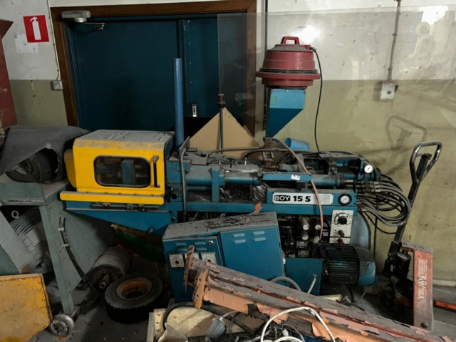 1277575-2 Injection molding machine Boy 15 S