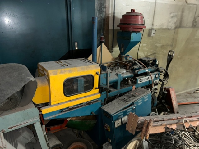 1277575-3 Injection molding machine Boy 15 S