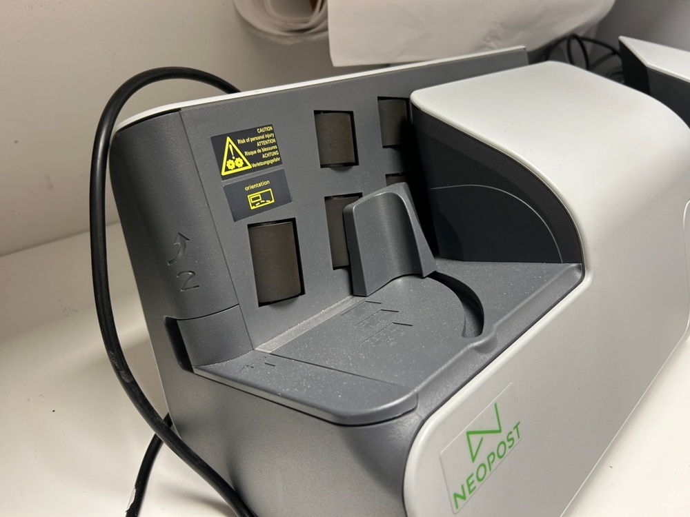Envelope opener Neopost IM-16
