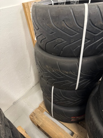 1280657-1 4 Advan AO48 tires
