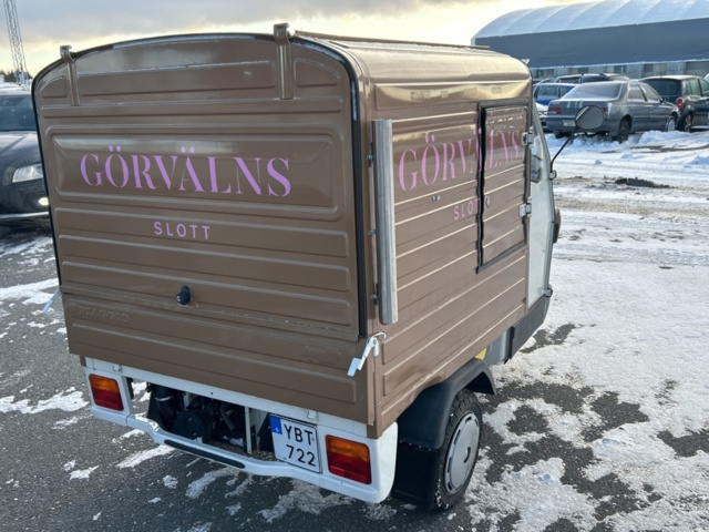 1264300-5 Piaggio Ape 50 0.05 CVT, 3hp, 2015 With Espresso machine