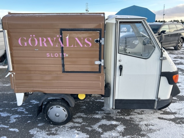 1264300-6 Piaggio Ape 50 0.05 CVT, 3hp, 2015 With Espresso machine