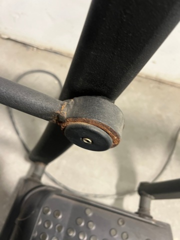 1277698-9 Arc Trainer - Cybex 610A