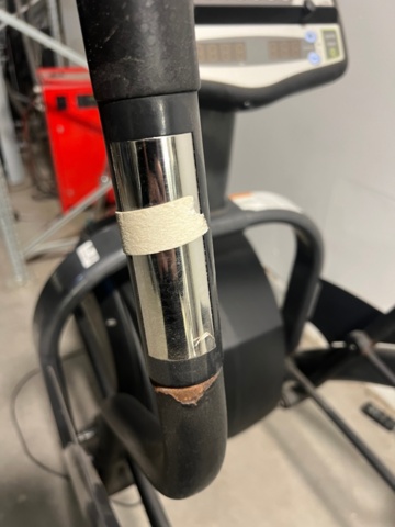 1277698-7 Arc Trainer - Cybex 610A