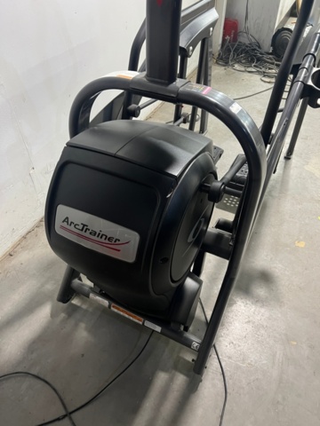 1277698-4 Arc Trainer - Cybex 610A