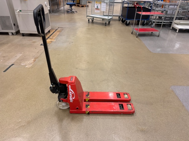 1282280-1 Linde battery tractor, 1500 kg